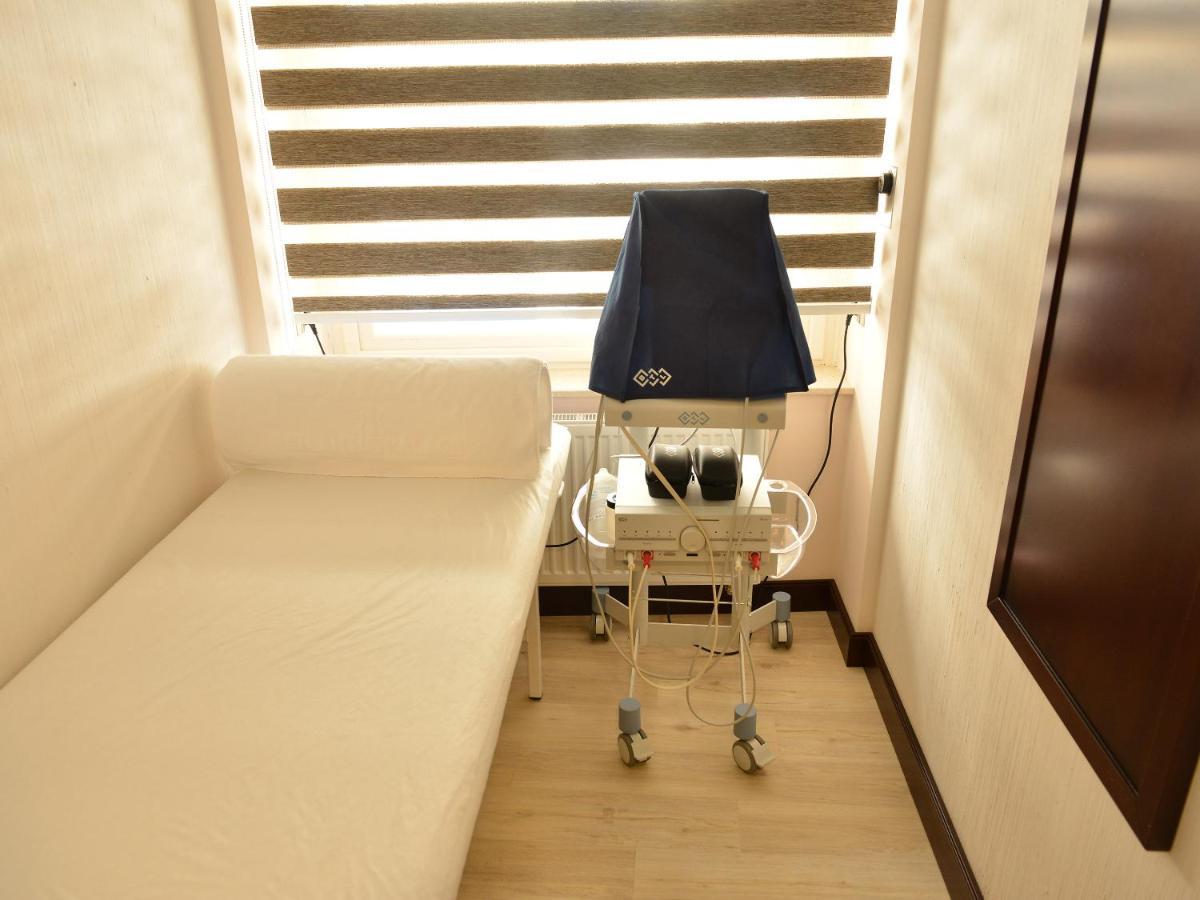Ea Apartmany Mozart Karlsbad Buitenkant foto