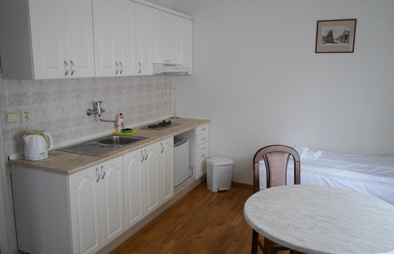 Ea Apartmany Mozart Karlsbad Buitenkant foto