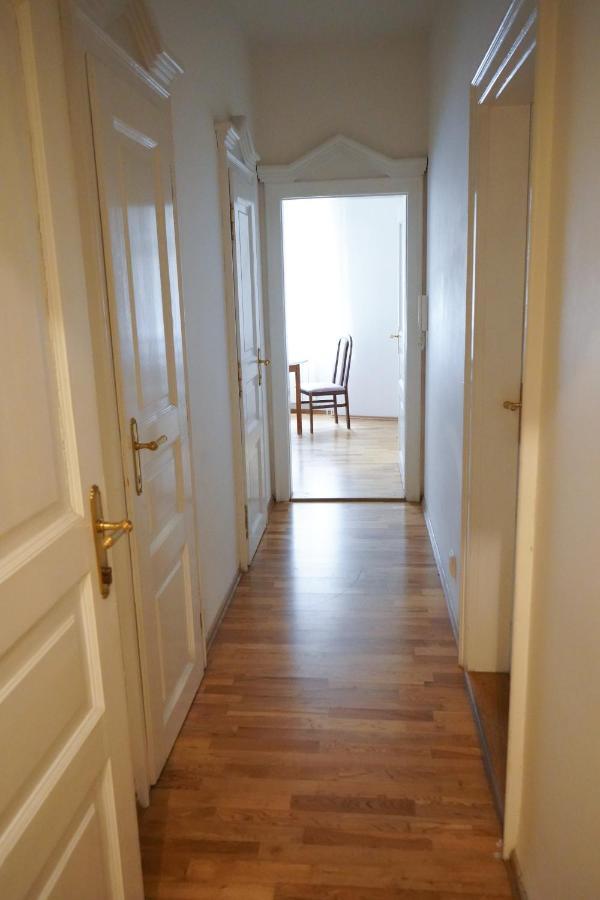 Ea Apartmany Mozart Karlsbad Buitenkant foto